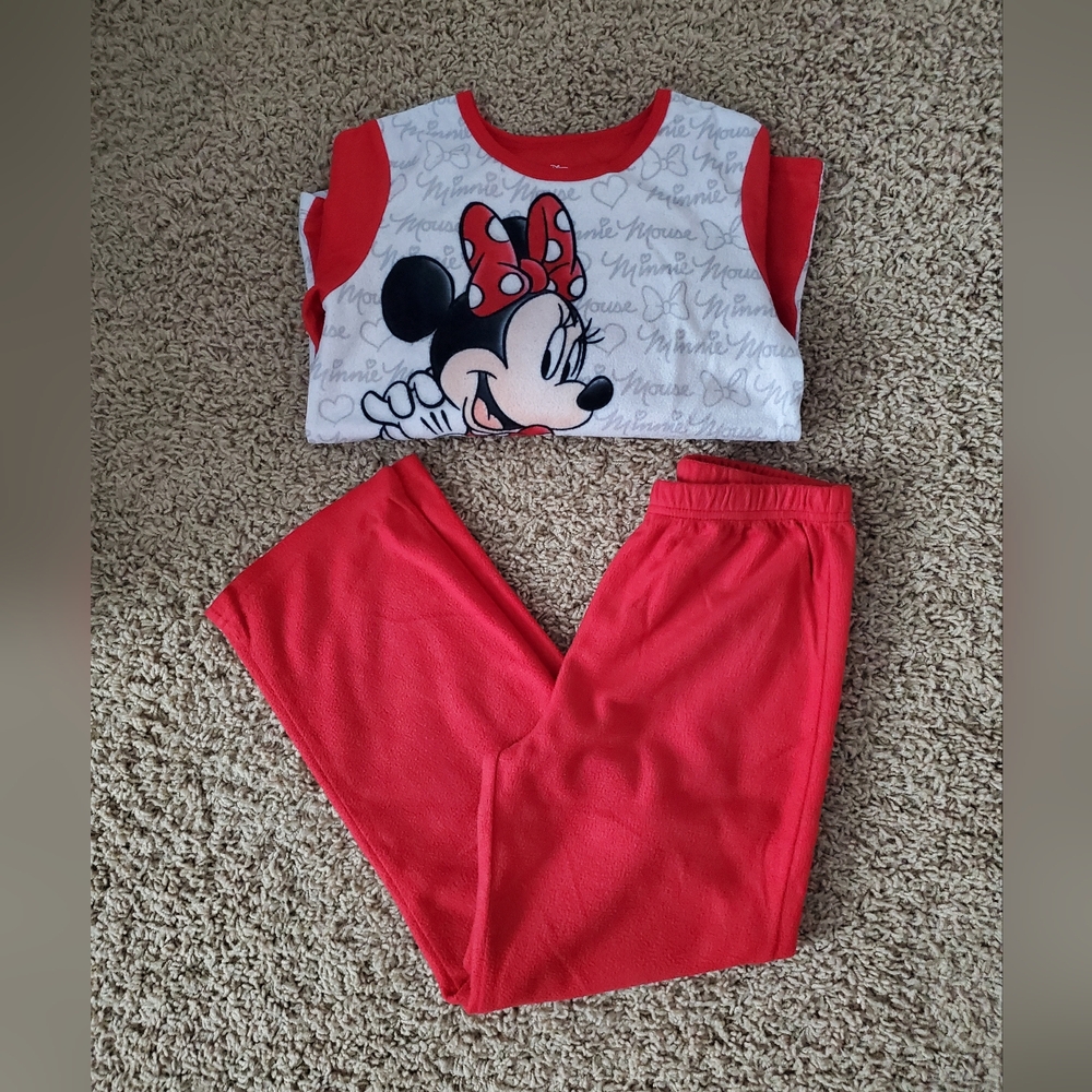 Minnie mouse pajama set / sleepingwear